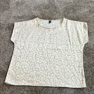 SHEIN Cream Leopard Print Short Sleeve Top